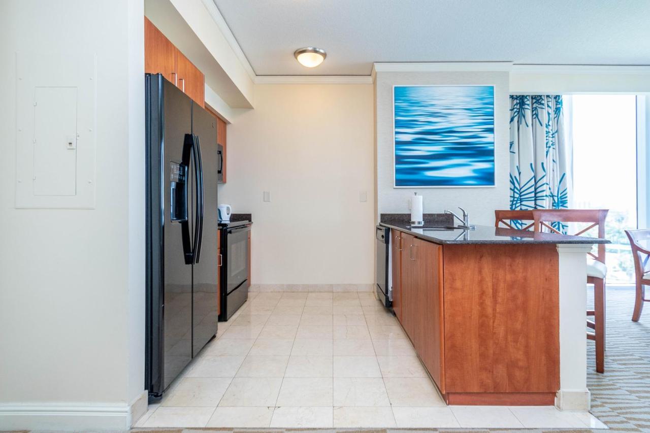 Trump Intl 2 Bedroom Apartment 1600 Sqf Ocean And Bay View Съни Айлс Бийч Екстериор снимка