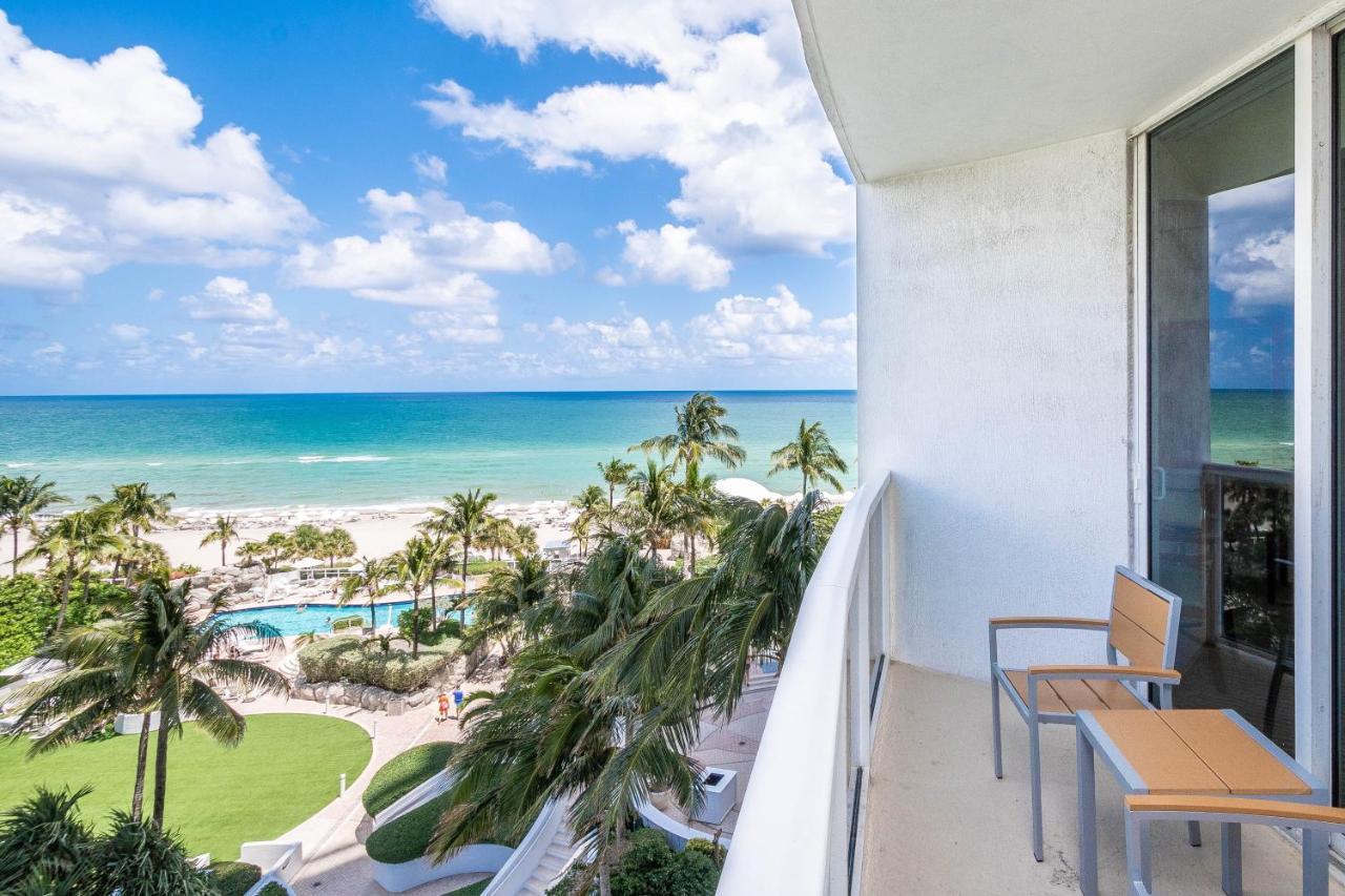 Trump Intl 2 Bedroom Apartment 1600 Sqf Ocean And Bay View Съни Айлс Бийч Екстериор снимка