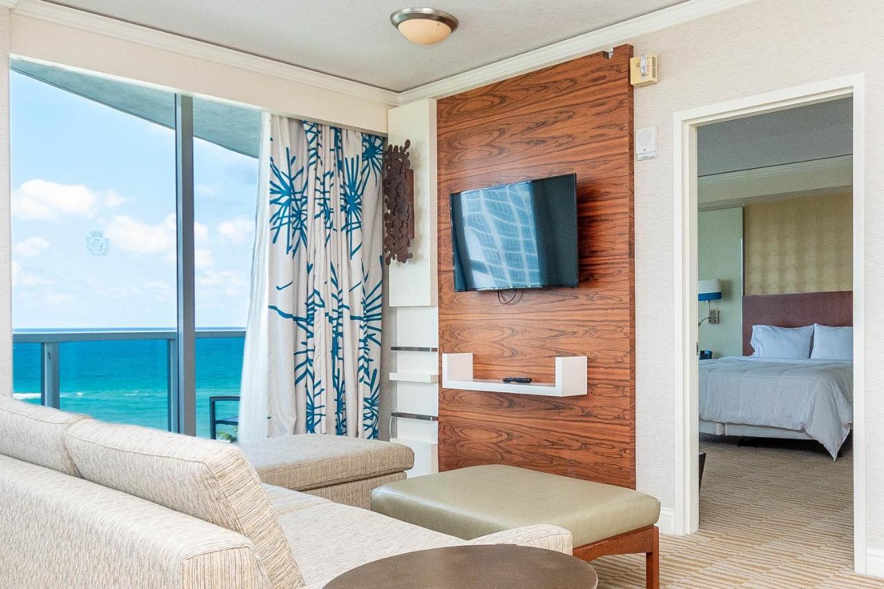Trump Intl 2 Bedroom Apartment 1600 Sqf Ocean And Bay View Съни Айлс Бийч Екстериор снимка