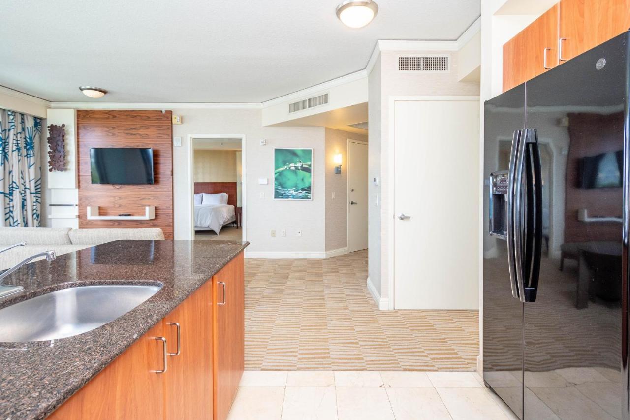Trump Intl 2 Bedroom Apartment 1600 Sqf Ocean And Bay View Съни Айлс Бийч Екстериор снимка