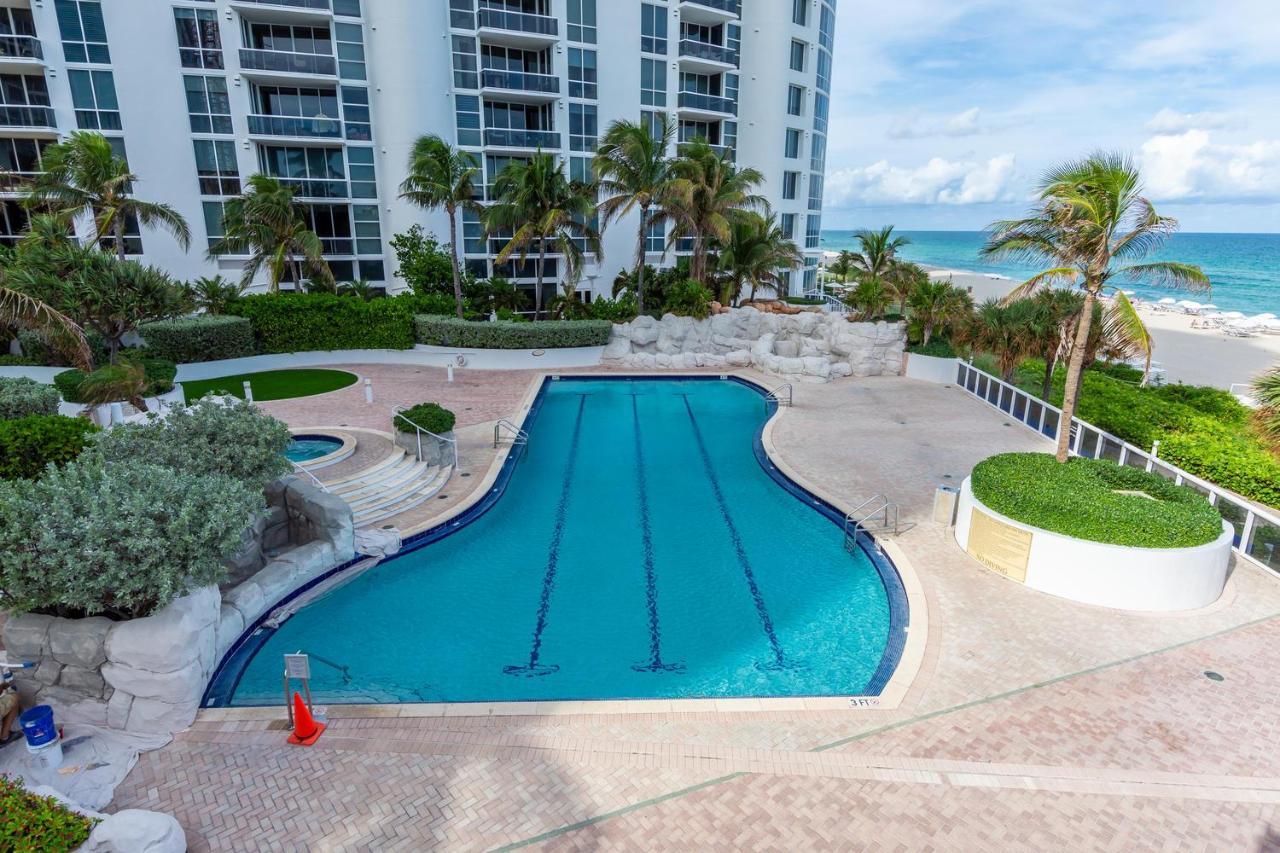 Trump Intl 2 Bedroom Apartment 1600 Sqf Ocean And Bay View Съни Айлс Бийч Екстериор снимка