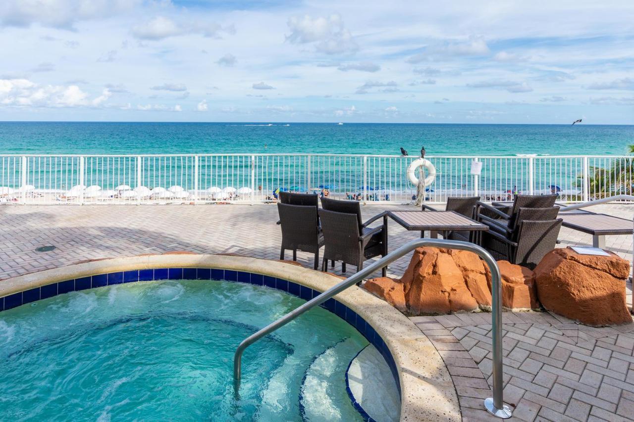 Trump Intl 2 Bedroom Apartment 1600 Sqf Ocean And Bay View Съни Айлс Бийч Екстериор снимка
