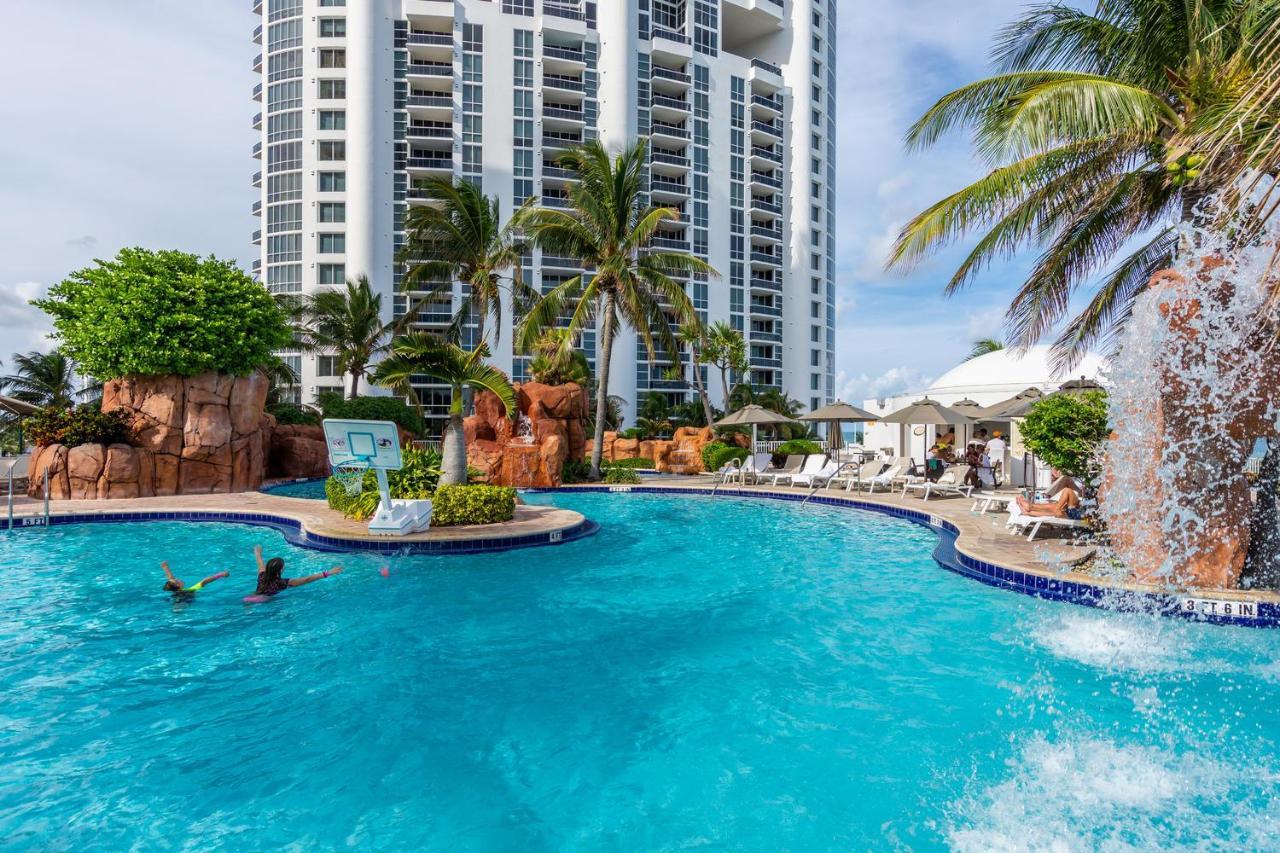 Trump Intl 2 Bedroom Apartment 1600 Sqf Ocean And Bay View Съни Айлс Бийч Екстериор снимка